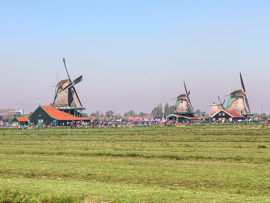 Viajar Sozinha para a Holanda Bate e Volta a Zaanse Schans 