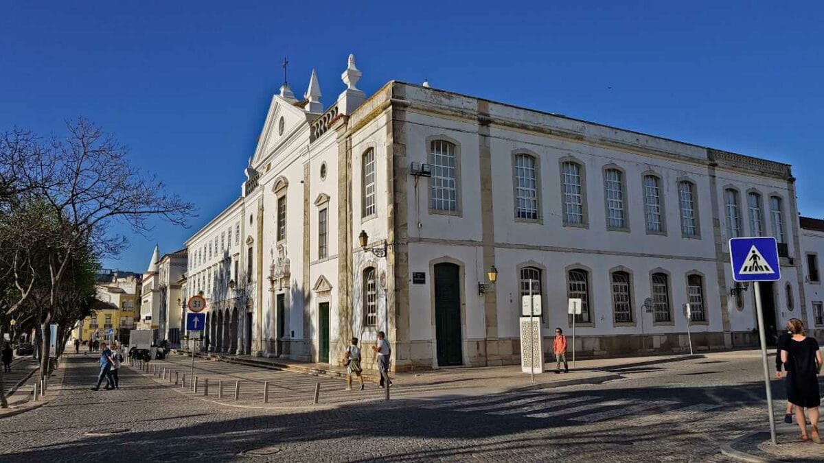 Viajar Sozinha para Faro - Centro Histórico